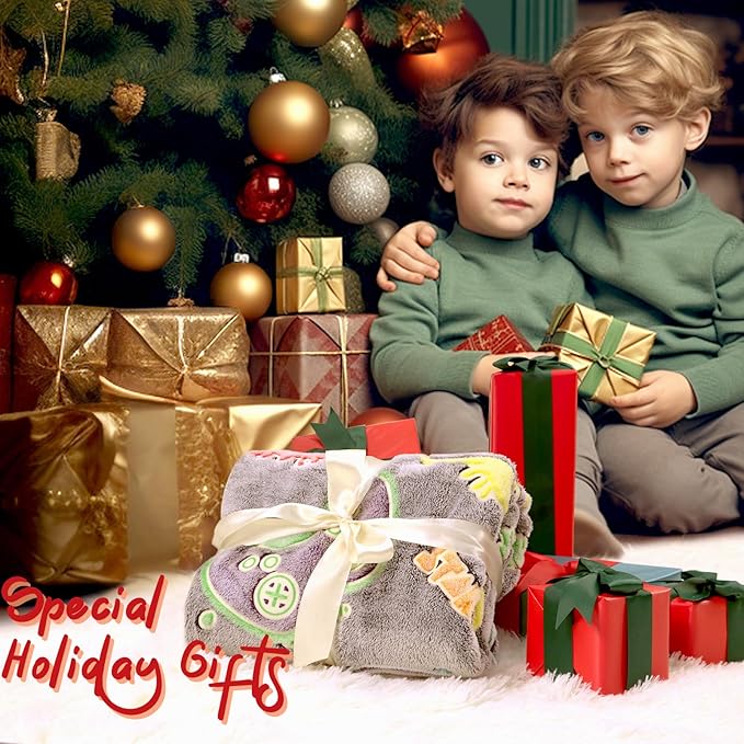Gaming Gifts Toys for Teen Boys Glow in The Dark Gaming Blanket for Men Boyfriends Gamers Soft Fleece Gamer Blanket for Kids Birthday Gifts