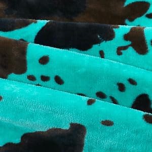 Fleece Throw Blanket for Bed - Teal Turquoise Blue Soft Fuzzy Blankets, Lightweight Cyan House Decorations for Living Room Home Decor Birthday Gifts for Women Men Girls Boys