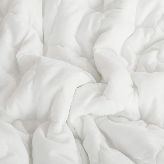 NTBAY Down Alternative Toddler Comforter, Lightweight and Warm Solid Color Baby Crib Quilted Blanket, 39x47 inches, White