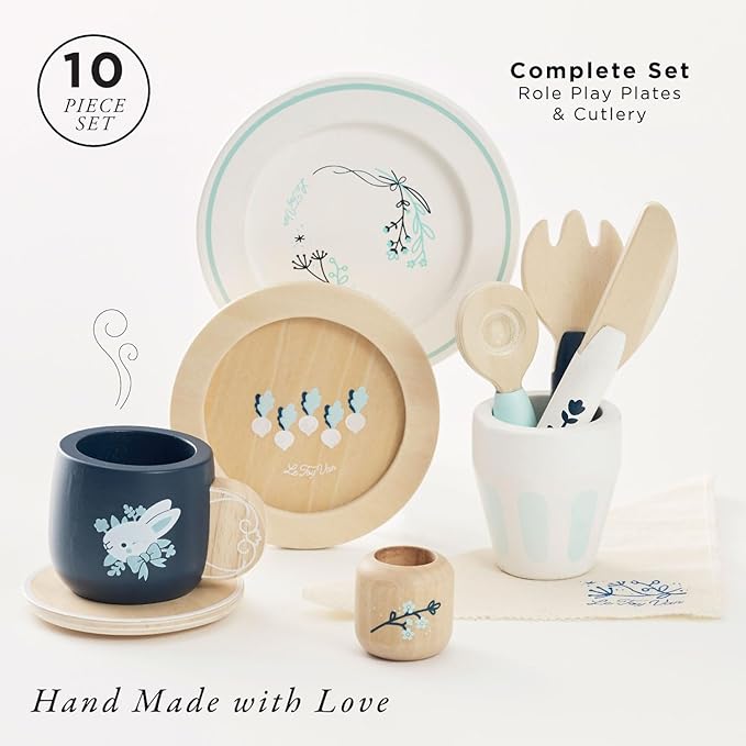 Le Toy Van Wooden Cutlery Dinner Set - Kids Plates and Utensils - Toddler Wooden Toys for Ages 2 Years +