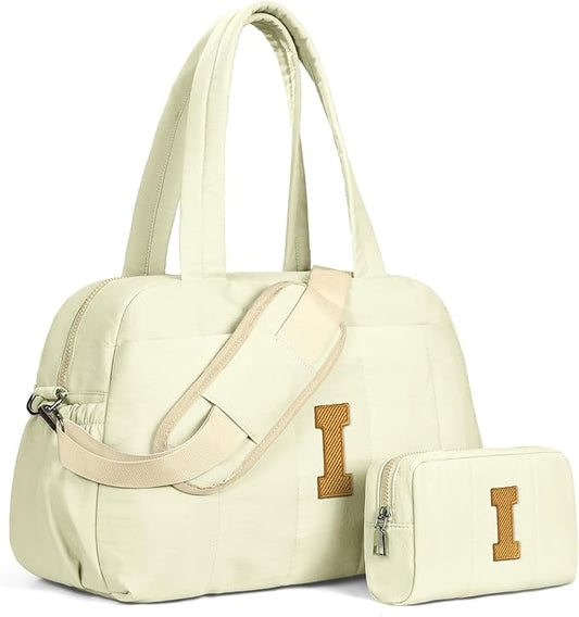 Birthday Gifts for Her-Duffle Bag for Travel Women, Travel Bags，Initial Overnight Bag with Wet Pocket，Lightweight Weekender Bags Personalized Gym Tote with Makeup Pouch