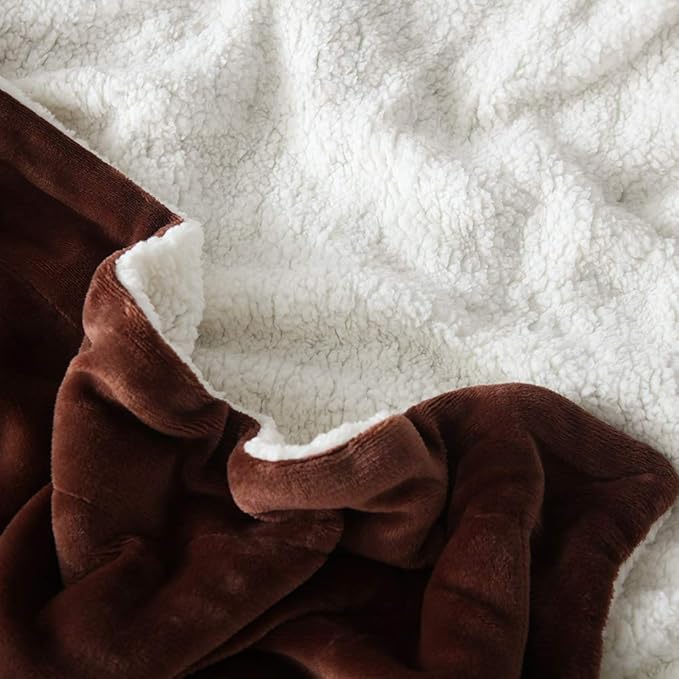 NANPIPER Fleece Throw Blanket Reversible Sherpa Flannel Blanket Super Soft Fuzzy Plush Microfiber (90"x90" Brown) Queen
