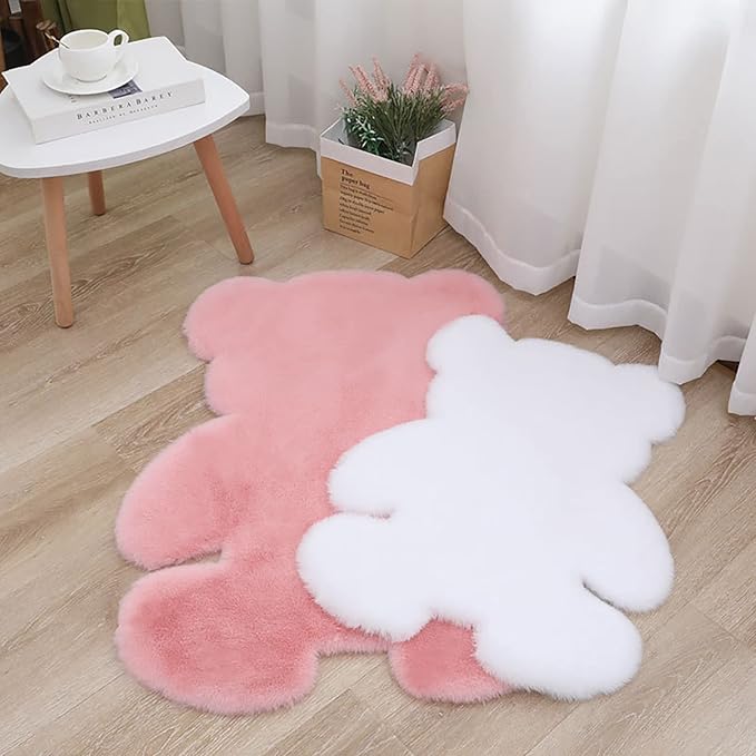 3x3.9ft Pink Small Bear Shaggy Rug, Soft Fluffy Faux Sheepskin Fur Rug Fuzzy Shag Area Rug Cute Plush Carpet for Nursery Kids Girls Bedroom Room Aesthetic Living Room Floor Home Decor, Pink