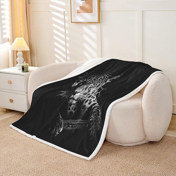 Black Jaguar Sherpa Blanket Wild Animal Fleece Throw Blanket Wildlife Style Plush Blanket for Sofa Couch Bed Bedroom Decor Luxury Black Fuzzy Blanket 40x50 Inch