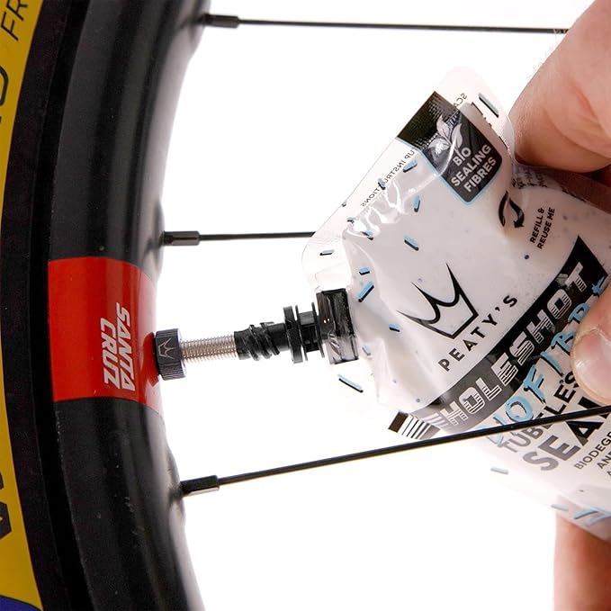 Peaty's Holeshot Biofibre Tubeless Tire Sealant, Fast Acting Puncture Repair for MTB, Road and Gravel Bikes
