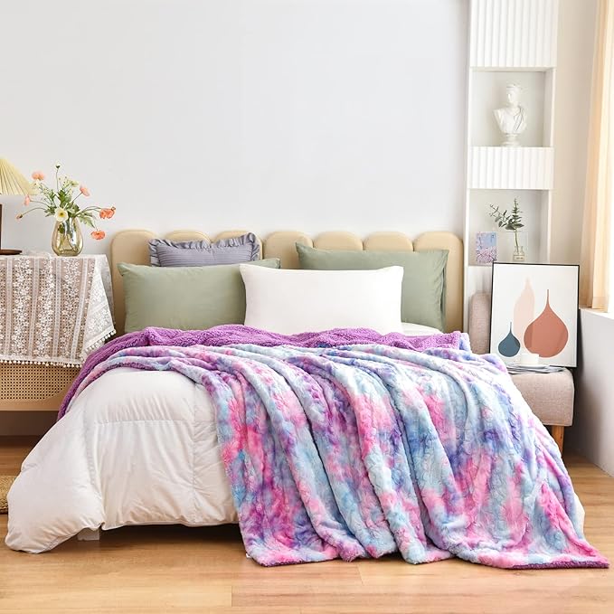 NEWCOSPLAY Super Soft Faux Fur Blanket Queen Size Multi Purple Sherpa Fuzzy Plush Warm Blanket for Sofa Bed (Multi Purple, Queen(90"x90"))