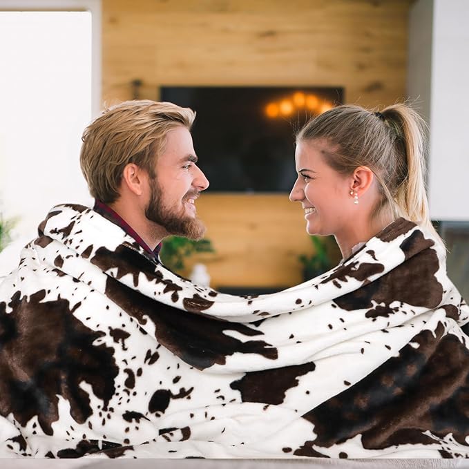GEULAY Cow Print Blanket King Size 90"x108" - Lightweight Fuzzy Fleece Throw for All Seasons, Black & White Farmhouse Decor, Western Bedding for Home & Travel