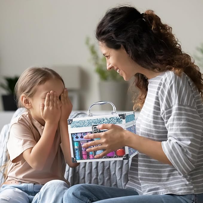 Stitch Train Case Beauty Set, Kids Makeup Kit for Girls, Real Washable Makeup Set, Play Makeup, Party Favor, Birthday, Ages 3 4 5 6 7 8 9 10 11 12 by Townley Girl