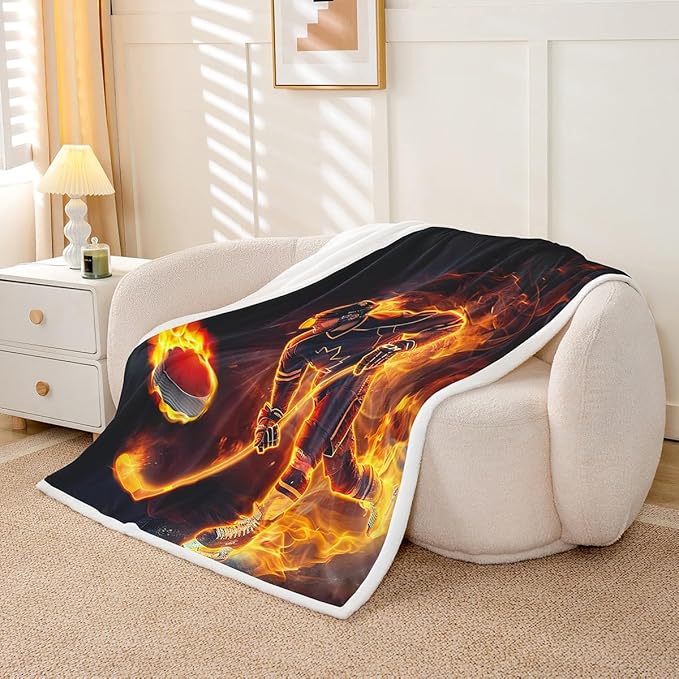 Ice Hockey Fleece Throw Blanket Fire Hockey Player Sherpa for Kids Girls Teens Boys Sports Event Plush Winter Sports Hobby Fuzzy for Sofa Bed Couch Decor 50x60 Inch