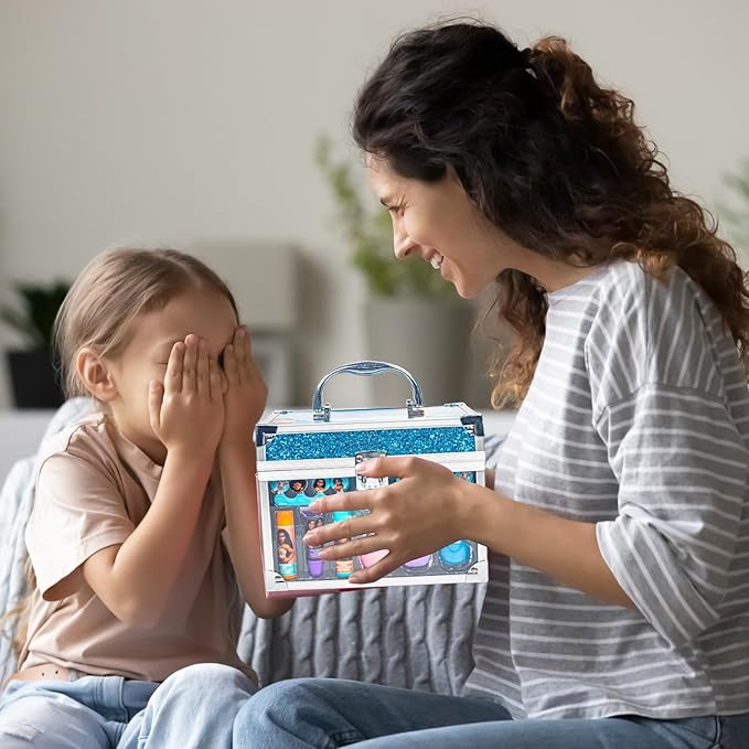 Moana 2 Train Case Beauty Set, Kids Makeup Kit for Girls, Real Washable Makeup Set, Play Makeup, Party Favor, Birthday, Ages 3 4 5 6 7 8 9 10 11 12 by Townley Girl