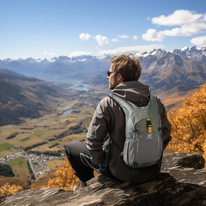 SKYSPER Small Hiking Backpack - 15L Travel Daypack Lightweight Bag Water Resistant Hiking Backpacks for Women Men