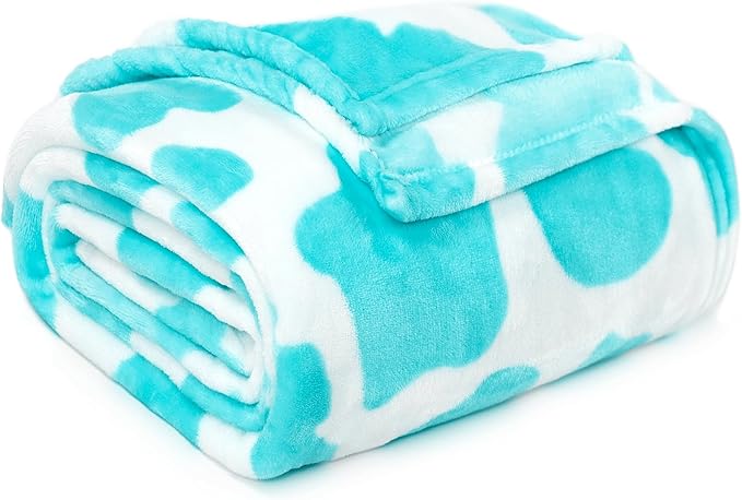 Sky Blue Blanket Small Kids Fleece Blankets Cute Lightweight Cyan Soft Blanket Light Blue Stuff Decor for Teens Girls Boys Toddlers Women