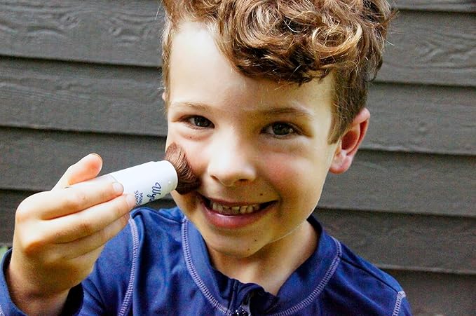 Invisibility Powder - Brush On Mineral SPF 30 Sunscreen for Kids - Broad Spectrum Face & Body Sunscreen for Sensitive Skin - Water & Sweaty Playground Resistant