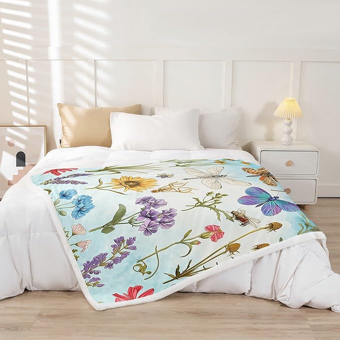 Dragonfly Fleece Throw Blanket Butterfly Plush Blanket Girls Women Colorful Floral Botanical Sherpa Blanket Kids Boys Bright Room Decor Beautiful Animal Fuzzy Blanket for Sofa Bed Couch, 40x50 Inch