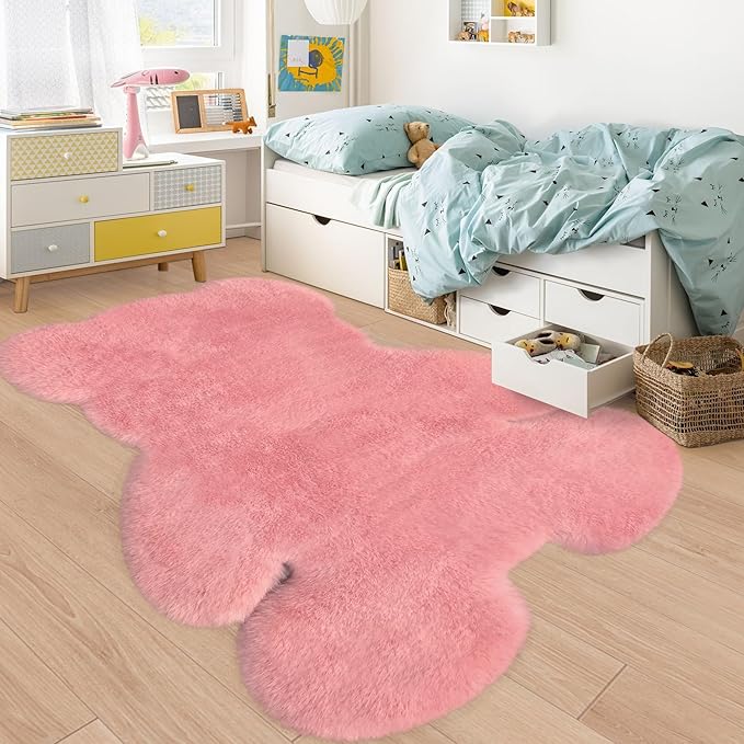 4.6x6 ft Pink Bear Soft Fluffy Large Rug, Shaggy Faux Sheepskin Fur Rug Fuzzy Shag Area Rug Cute Plush Carpet for Nursery Kids Girls Bedroom Room Aesthetic Living Room Floor Home Decor, Pink