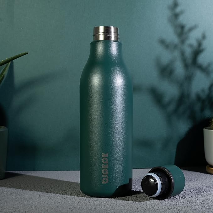 BJPKPK Insulated Water Bottles, 18 oz Stainless Steel Metal Water Bottle with Strap, BPA Free Leak Proof Thermo, Mugs, Flasks, Reusable Water Bottle for Sports & Travel, Red