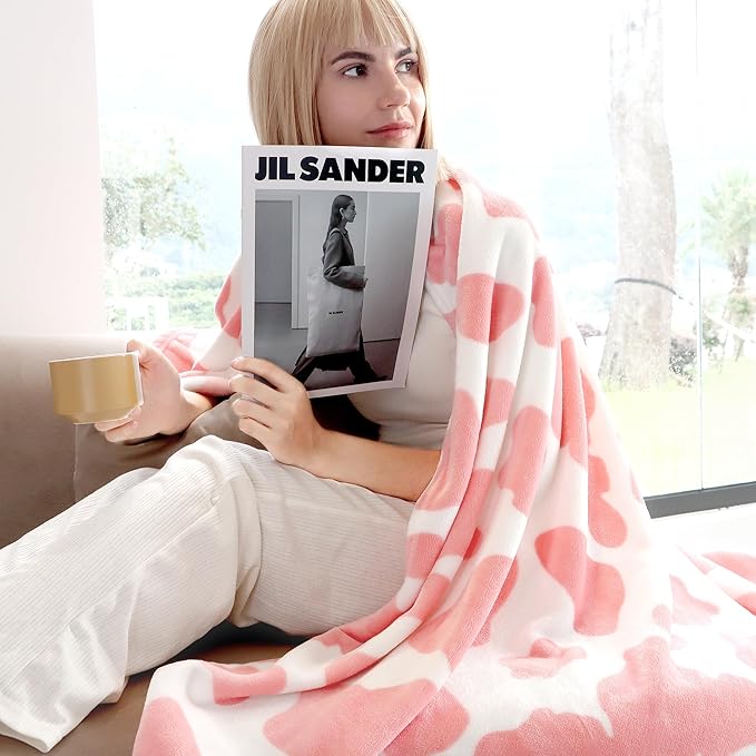Light Pink Throw Blanket Twin Size Fuzzy Decorative Fleece Throw Lightweight Large Soft Twin Blanket for Couch Bed Camping Travel