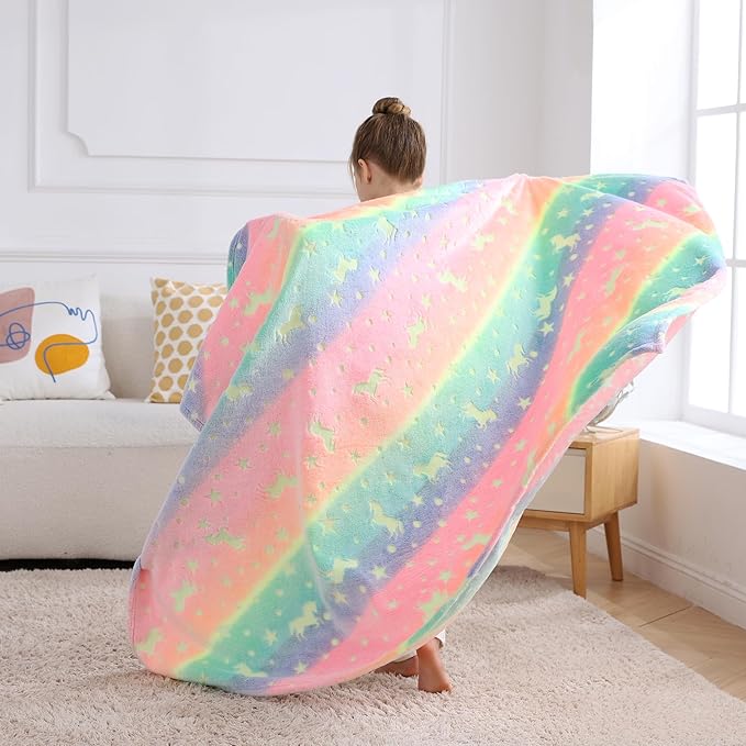 Softan Kids Unicorns Throw Blanket Glow in The Dark, Kids Blanket Gifts for Girls & Boys, Soft Cozy Flannel Luminous Unicorns Blanket for Sofa Couch Bed, Christmas Birthday Gift, 50x60IN