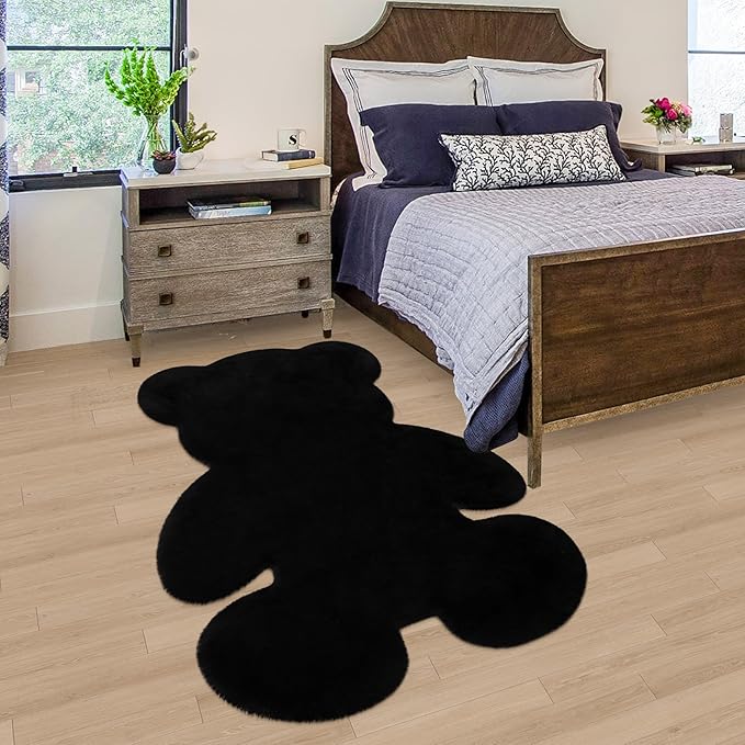4.6x6 ft Black Bear Soft Fluffy Large Rug, Shaggy Faux Sheepskin Fur Rug Fuzzy Shag Area Rug Cute Plush Carpet for Nursery Kids Girls Bedroom Room Aesthetic Living Room Floor Home Decor, Black
