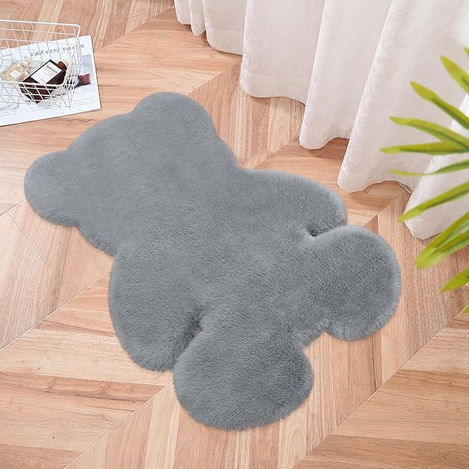 2ft Grey Small Bear Shag Rug, Soft Fluffy Faux Sheepskin Fur Rug Fuzzy Shaggy Area Rug Cute Plush Carpet for Nursery Kids Girls Bedroom Room Aesthetic Living Room Floor Home Decor, Grey
