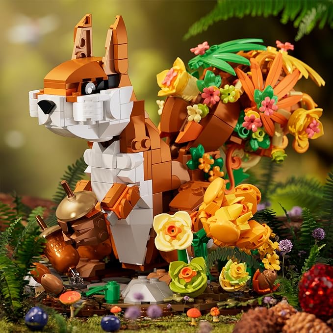 Squirrel MOC Building Sets, Autumn Forest Squirrel Building Blocks Set for Adults, MOC Squirrel Animal Building Kit Model Gifts, Autumn Forest Squirrel Collectible Display, 737PCS