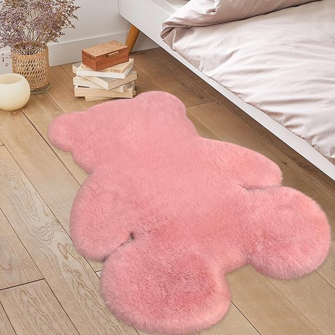 3x3.9ft Pink Small Bear Shaggy Rug, Soft Fluffy Faux Sheepskin Fur Rug Fuzzy Shag Area Rug Cute Plush Carpet for Nursery Kids Girls Bedroom Room Aesthetic Living Room Floor Home Decor, Pink