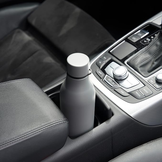 BJPKPK Insulated Water Bottles, 18 oz Stainless Steel Metal Water Bottle with Strap, BPA Free Leak Proof Thermo, Mugs, Flasks, Reusable Water Bottle for Sports & Travel, Black