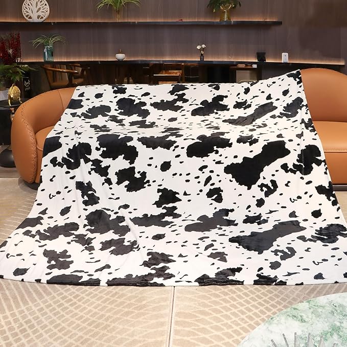 GEULAY King Size Cow Print Blanket - Breathable Lightweight Plush Fleece Throw for Livingroom Western Decor All Seasons, Luxuriously Soft Large Bed Cover 90"x108"
