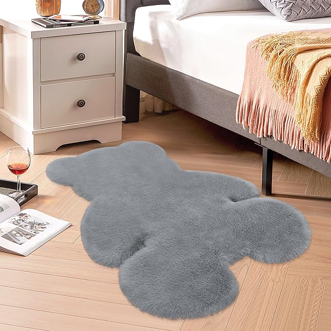 3x3.9ft Grey Small Bear Shaggy Rug, Soft Fluffy Faux Sheepskin Fur Rug Fuzzy Shag Area Rug Cute Plush Carpet for Nursery Kids Girls Bedroom Room Aesthetic Living Room Floor Home Decor, Grey