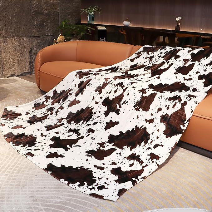 GEULAY Cow Print Blanket King Size 90"x108" - Lightweight Fuzzy Fleece Throw for All Seasons, Black & White Farmhouse Decor, Western Bedding for Home & Travel