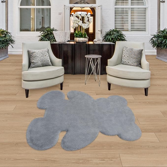 4x5.3 ft Grey Bear Shaggy Large Rug, Soft Fluffy Faux Sheepskin Fur Rug Fuzzy Shag Area Rug Cute Plush Carpet for Nursery Kids Girls Bedroom Room Aesthetic Living Room Floor Home Decor, Grey