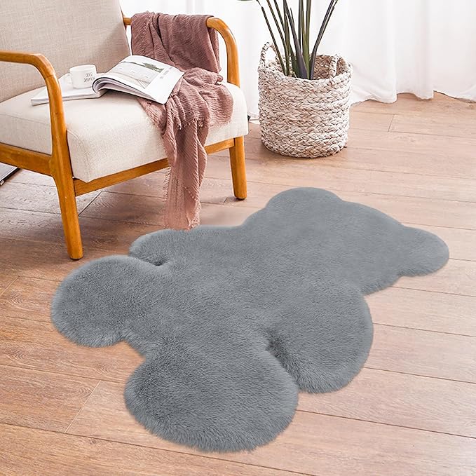 2.5x3.4 ft Grey Small Bear Soft Fluffy Rug, Shag Faux Sheepskin Fur Rug Fuzzy Shaggy Area Rug Cute Plush Carpet for Nursery Kids Girls Bedroom Room Aesthetic Living Room Floor Home Decor, Grey
