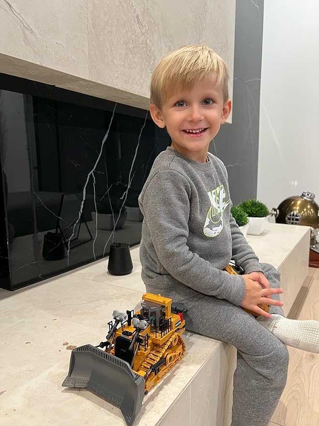 9-Channel Metal RC Bulldozer - Realistic Remote Control Kids Construction Play Toys with Lights and Sound, Track Type Tractor Toys for 3+ Boys Grandkids, Perfect 2025 Kids Birthday Gift for Ages 3-12+