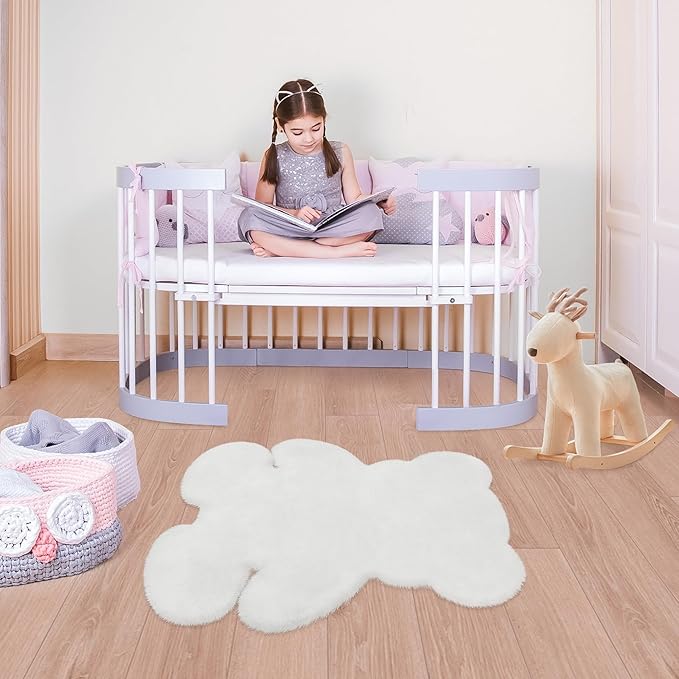 2.5x3.4 ft White Small Bear Soft Fluffy Rug, Shag Faux Sheepskin Fur Rug Fuzzy Shaggy Area Rug Cute Plush Carpet for Nursery Kids Girls Bedroom Room Aesthetic Living Room Home Decor, White