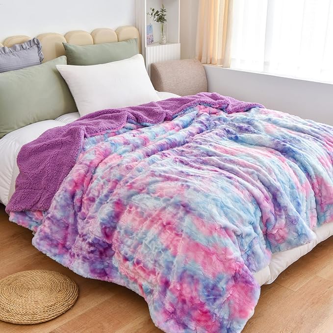 NEWCOSPLAY Super Soft Faux Fur Blanket Queen Size Multi Purple Sherpa Fuzzy Plush Warm Blanket for Sofa Bed (Multi Purple, Queen(90"x90"))