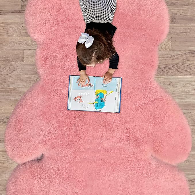 4.6x6 ft Pink Bear Soft Fluffy Large Rug, Shaggy Faux Sheepskin Fur Rug Fuzzy Shag Area Rug Cute Plush Carpet for Nursery Kids Girls Bedroom Room Aesthetic Living Room Floor Home Decor, Pink