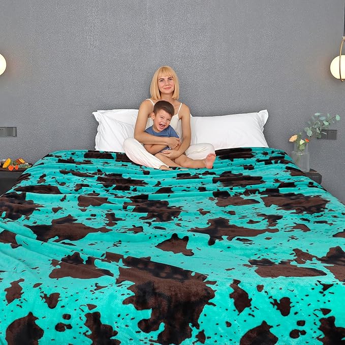 Teal Blue Soft Fleece Throw Blanket Queen Size Lightweight Extra Large Turquosie Fuzzy Cozy Queen Blanket for Bed Couch All Seasons
