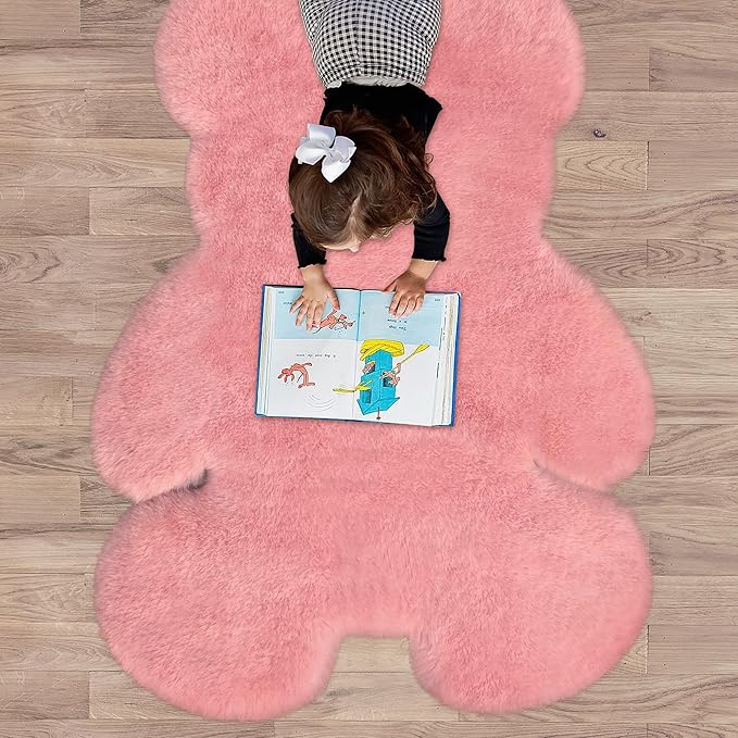 4x5.3 ft Pink Bear Shaggy Large Rug, Soft Fluffy Faux Sheepskin Fur Rug Fuzzy Shag Area Rug Cute Plush Carpet for Nursery Kids Girls Bedroom Room Aesthetic Living Room Floor Home Decor, Pink