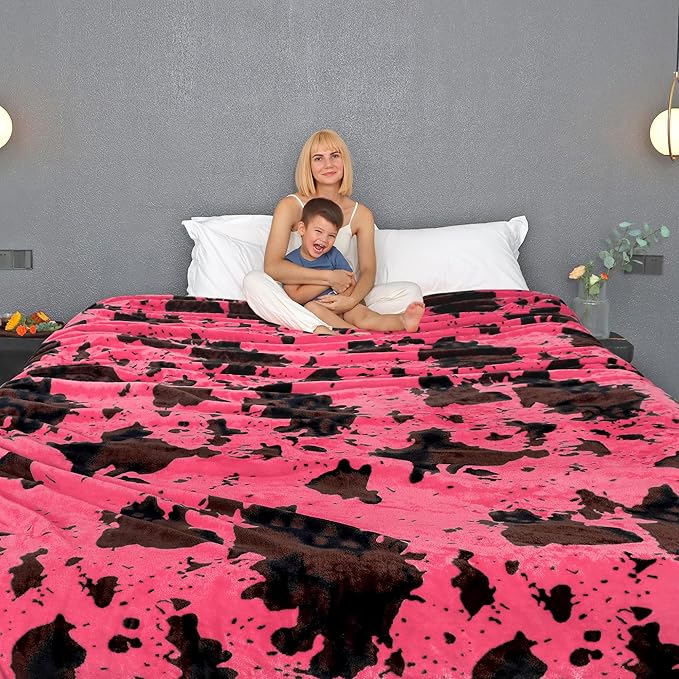 Pink Fleece Blanket King Size Lightweight Fuzzy Soft Bed Blanket 90x90inch Hot Pink Women Decorative for Bedroom All Seasons